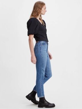 Levi's Wedgie Icon Jeans, size 30